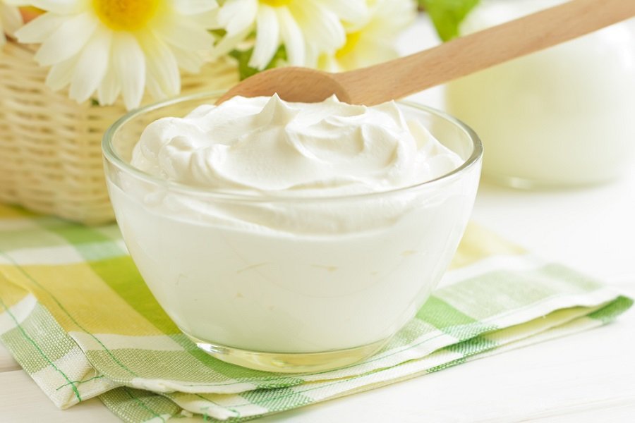 O iogurte com óleo de jojoba ajuda na hidratação
