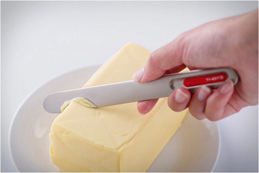 O design da faca transfere mais facilmente o calor da sua mão para a lâmina 