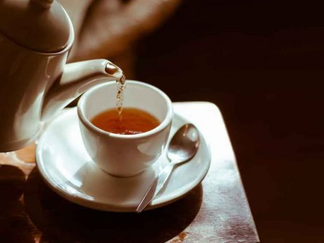 Você sabia que os chás, além de ótimos para espantar o frio, são grandes aliados para o nosso organismo?