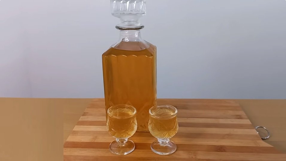 Receita de licor de abacaxi Licor de abacaxi
