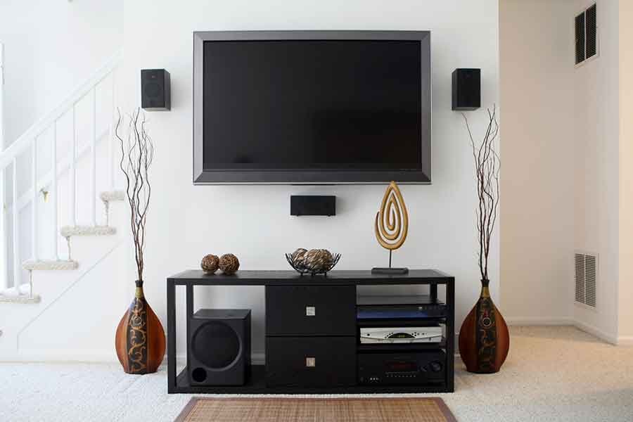 Não sabe como instalar Blu Ray ou Home Theater sem ajuda de um especialista? Então clique aqui e descubra. Vem que a gente Simplifica!