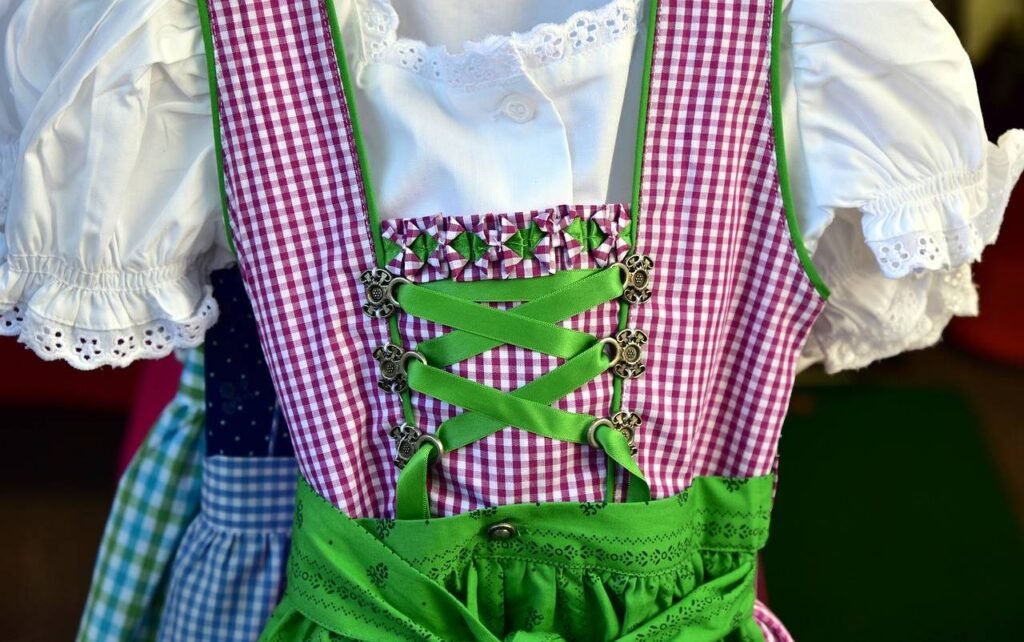 dirndl 3737193 1280