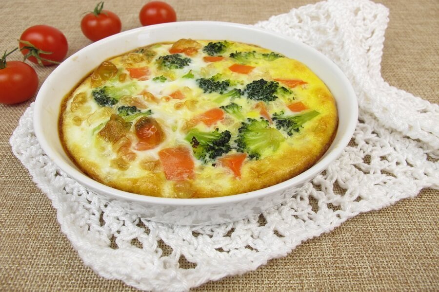 Quer aprender uma receita fácil e descomplicada? Então que tal um delicioso omelete na AirFryer? Confira o passo a passo aqui, no Simplifica!