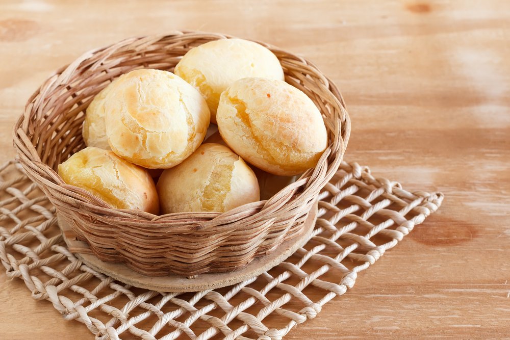 Saudável e saboroso, o pão de queijo é uma receita indispensável para qualquer brasileiro