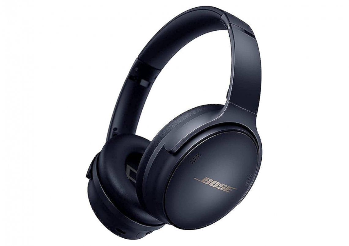 Modelodebullett.variadogrande9 Fones de ouvido Bose com isolamento acústico e design moderno.