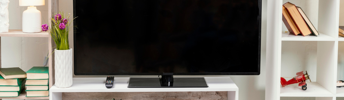 Philips ou AOC: qual TV combina mais com você?